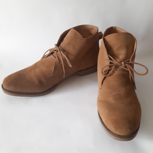 tan suede chukka boots